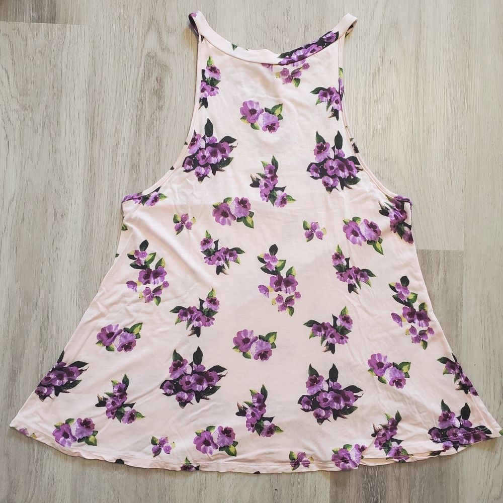 ❤️2/$20❤️ Flowy Floral Blush Tank Top with Purple Flowers - M/L